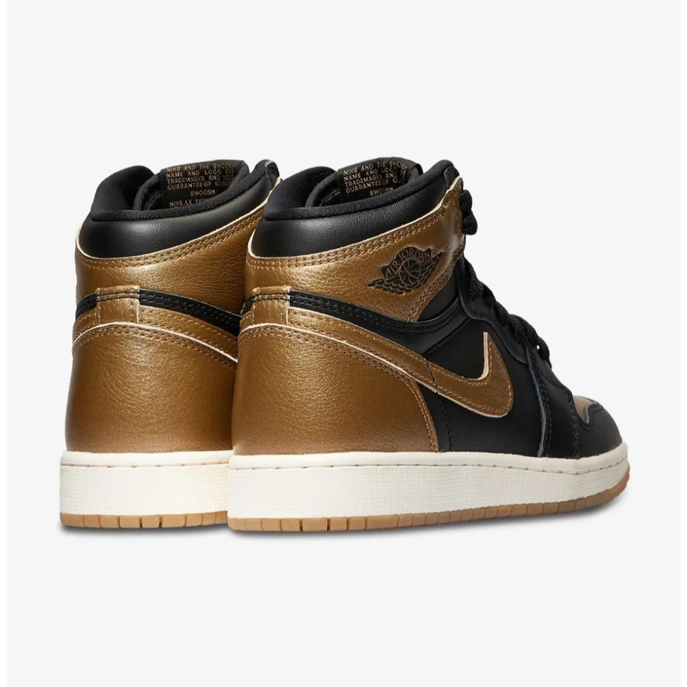 Jordan Retro 1 High OG - Picture 3 of 5
